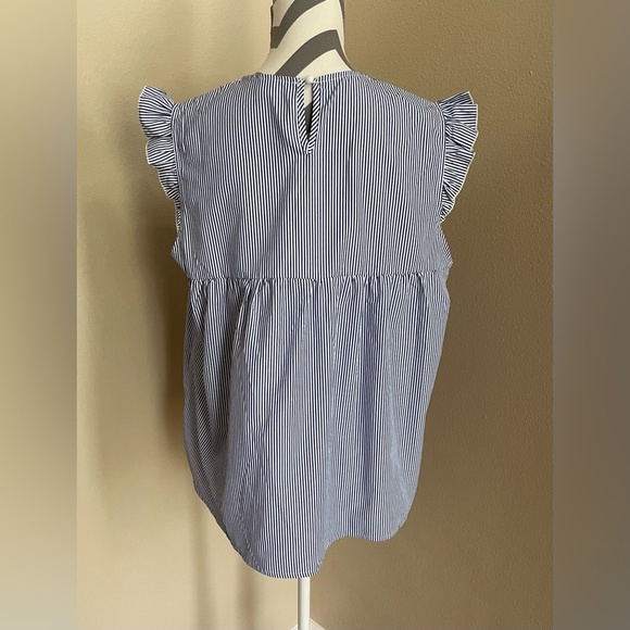 Striped Sleeveless Top with Embroidered Floral Design - Size: Large - Picture 3 of 6